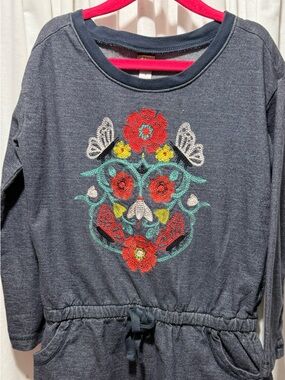 Tea brand Navy Embroidered Floral Sweatshirt Dress size 6
